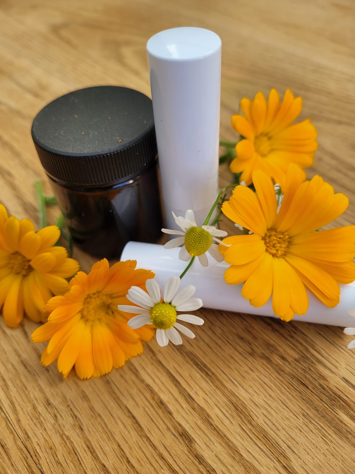 You are currently viewing Ouder- kind workshop lippenbalsem en parfumolie maken